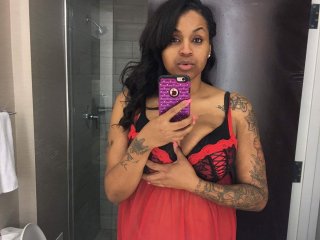 Erotisk videochatt JuicyColey