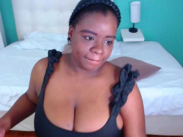 Sändningsbilder Juicyy-tits69