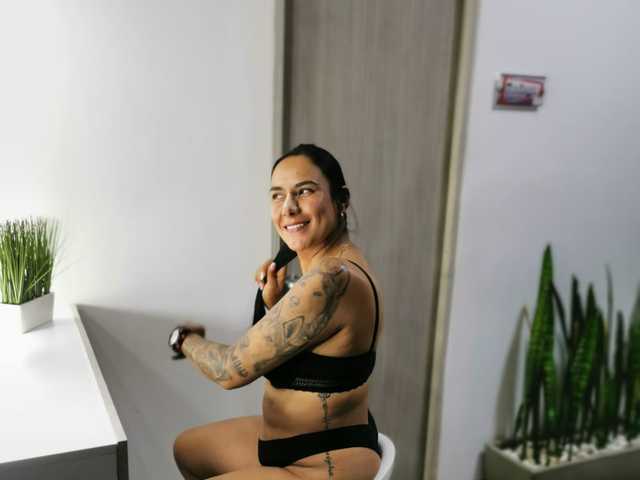 Foto av profilen Julieth-hot