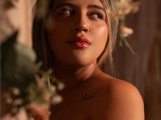 Erotisk videochatt JuliethaTaylor