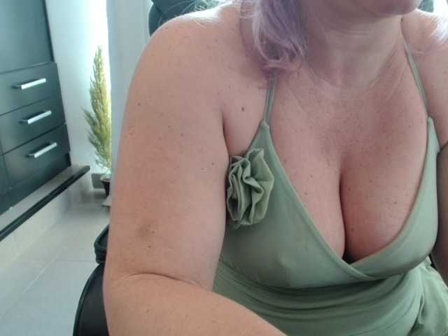 Sändningsbilder sexymommy77