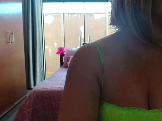 Sändningsbilder sexymommy77