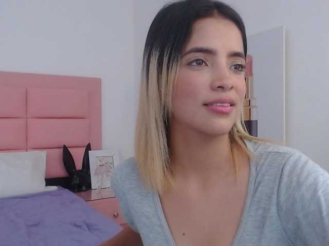 Foton karenrojas- guys thanks for share with me / lets be wild #new #latina #squirt #anal / cumshow at goal