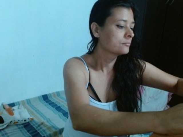 Foton KARINAMILF1 HELLO GUYS TODAY FULL NUDE 400 TOKENS