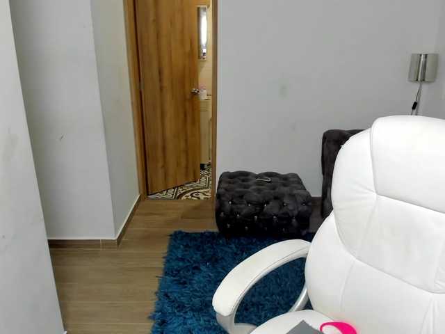 Foton Karla-smmith Hello loves, today I am very hot and I want to be naughty - ♥ FUCK PUSSY♥