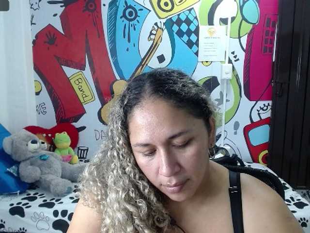 Foton katalellalove #bigboobs#bigass#mature#pusyy#squirt#suckniples#suckdildo#belly#latina#young#deepthroat#pvt#lovense#ebony#anal#