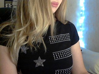 Foton ImKatalina Maty Cristmas ! Lovense in free chat make me horny. Toys and naked in pvt. Love c2c talk and play ))