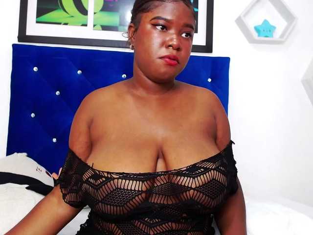 Foton Keeyla-Evans Hello baby, welcome to my room! #ebony #latina #18 #squirt #fuckpussy