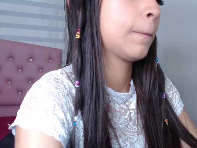 Sändningsbilder KhloeFlower