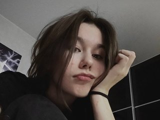 Erotisk videochatt KiraTwinkie