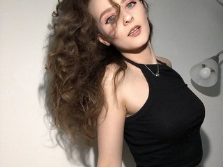 Erotisk videochatt KisaraSims01