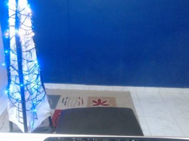 Sändningsbilder Kitty-Diamond