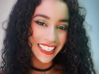 Erotisk videochatt Kylie-Jen