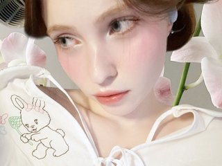 Erotisk videochatt l1ttle_p0ppy