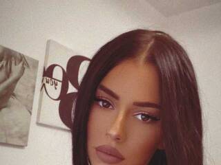 Erotisk videochatt LaraShaw