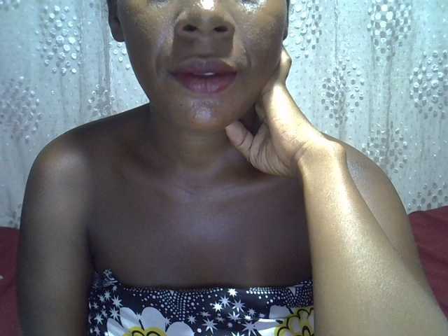 Sändningsbilder LatishaForYou