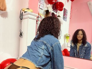 Erotisk videochatt LAURA-SMIITH