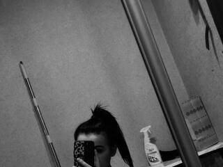 Erotisk videochatt Laurie-Mindy