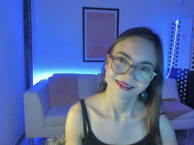 Foton Leilastar18 #new model welcome in my room lets have #fun togeother #petite #cute #boobs #pvt
