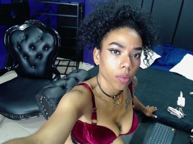 Foton Lesly-Queen im a girl BDSM and i can complace u come on