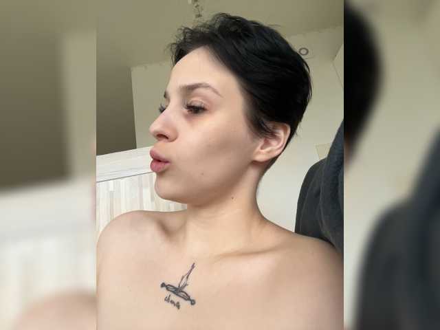 Foton livy_liluna I want to cum 7 times in a row