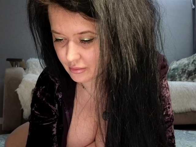 Sändningsbilder LoveCatsuit