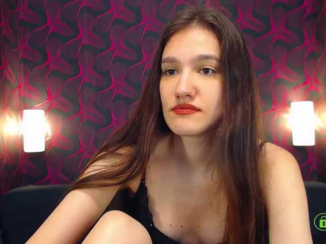 Foton LovelyLILYA Hey! I'm new here! Let's get the party started! #new #domi #lovense #oil #naked #feet