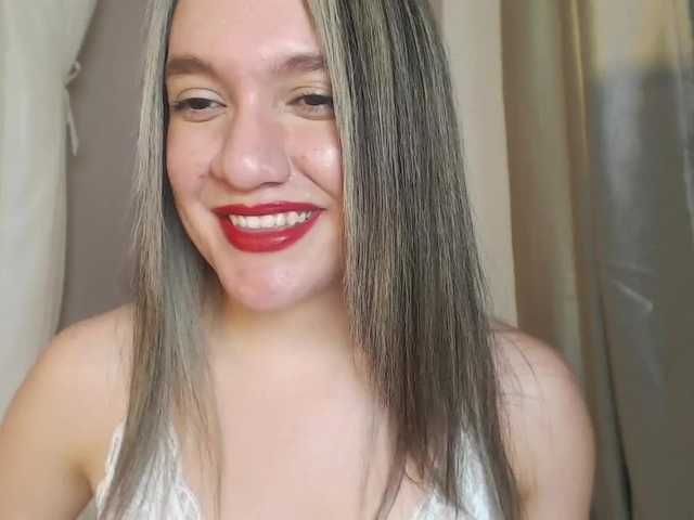 Foton Luciadallas Red lips, flames and pleasure, i'll be yours, be a gentleman, play with my toys, make vibrate my pussysquirt special show!! @Anal,#teen 22 years old #naughty #with every goal, tease!