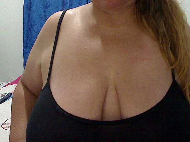 Sändningsbilder luciana-pulsy