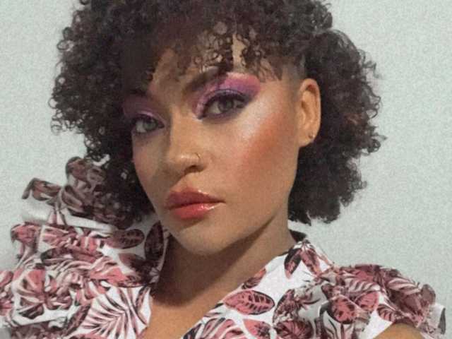 Foto av profilen luna-brown4