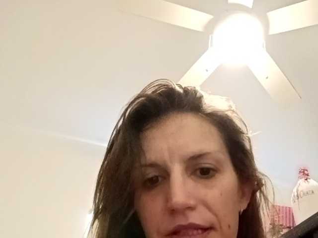 Sändningsbilder MaeLovelyOne