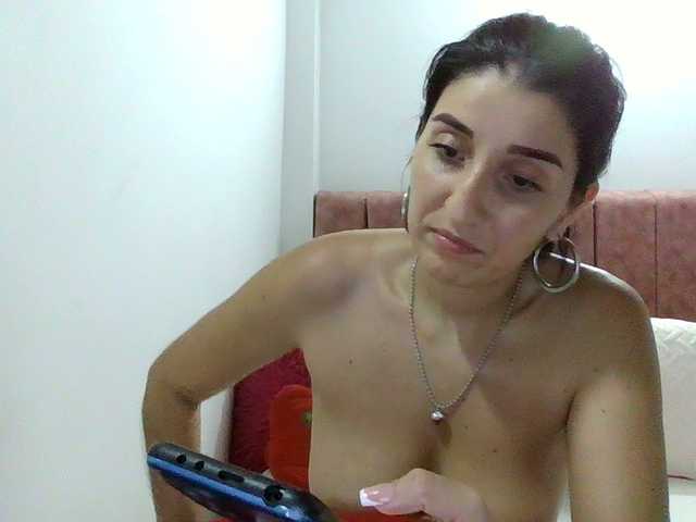 Foton mao022 hey guys for 2000 @total tokens I will perform a very hot show with toys until I cum we only need @remain tokens