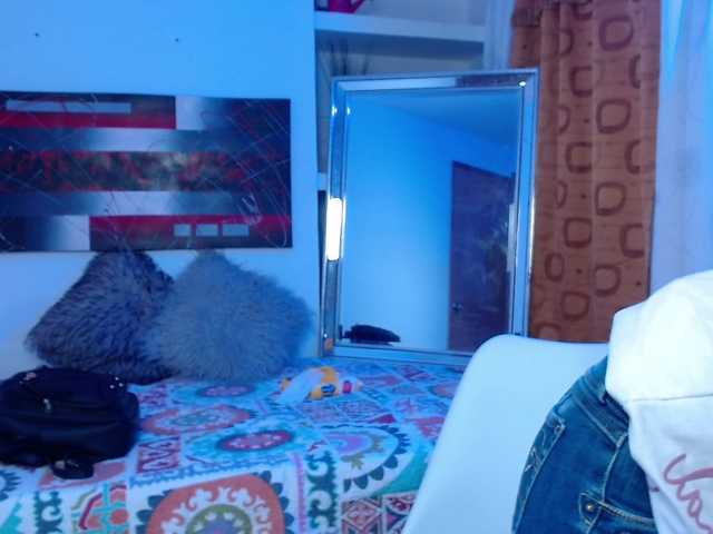 Foton marianesantos Hello Guys Welcome To My Room Enjoy The Show And Complete My Goal Stripers: 20tk Full Naked: 120tk Fingers In Pussy: 150tk Show Ass + Show Pussy 200tk Cum, Squirt , Anal, Toys 800tk