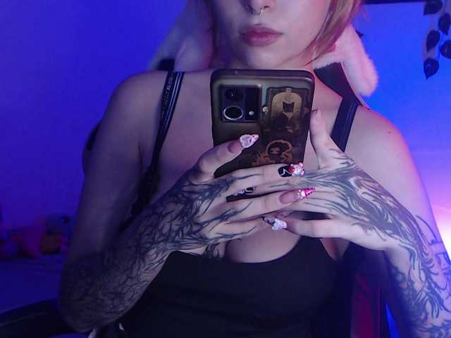 Foton MaryJannes hi guys control domi open #smoke #tattoos #goth #lovense