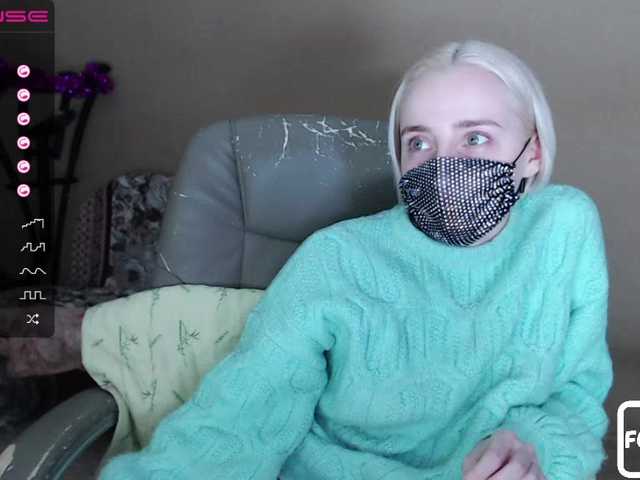 Foton MaskaLady hello.I'm Elya ^ _ ^ lovens works from 1 token! jerking off to tokens you will like my sounds ) in private: dancing, dildo, cock sucking, fisting, domination, submission! (up to private 250 tokens per chat!) 50000 help me