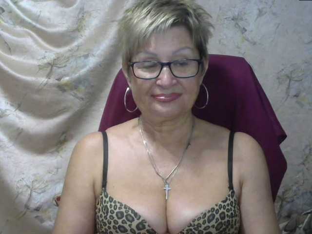 Foton MatureLissa Who wants to see mature pussy ? pls for @total English and German