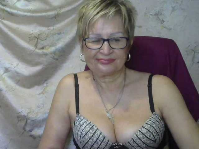 Foton MatureLissa Who wants to see mature pussy ? pls for @total English and German