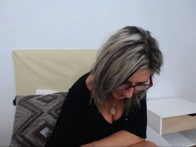 Sändningsbilder MatureMerryxx