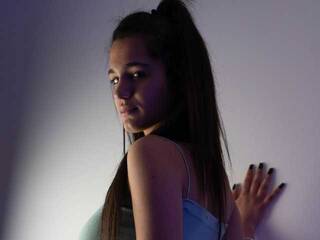 Erotisk videochatt Maya-Louis