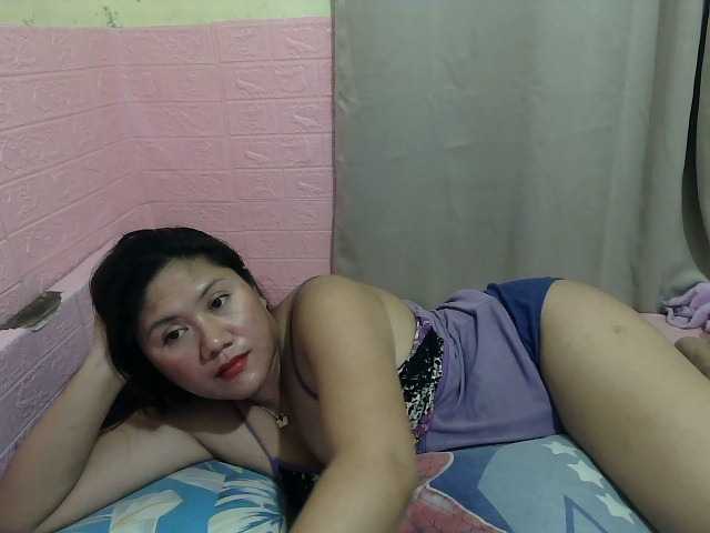 Foton Meggie30 Hello! Welcome to my room let me know what can i do to get you in a right mood!