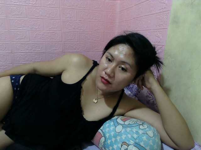 Foton Meggie30 Hello! Welcome to my room let me know what can i do to get you in a right mood!