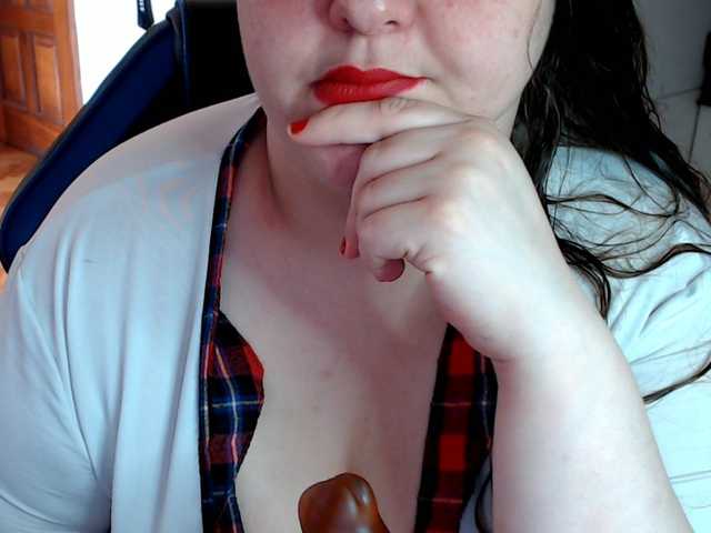 Foton Kimberly_BBW IS MY HAPPY BRITDAY MAKE ME VIBRATE WITH TOKENS I WANT TO RUN