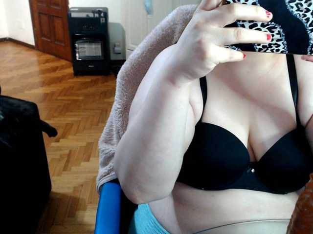 Foton Kimberly_BBW IS MY HAPPY BRITDAY MAKE ME VIBRATE WITH TOKENS I WANT TO RUN