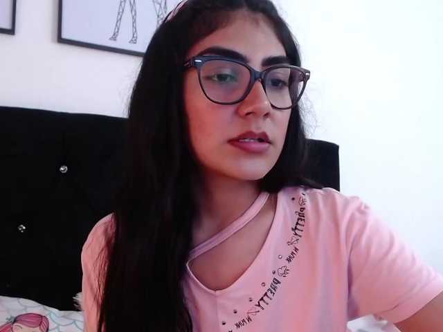 Foton melissamartin Hi guys, Please come and make me cum today♥️♥️♥️ All request for the menu #latina #new #petite