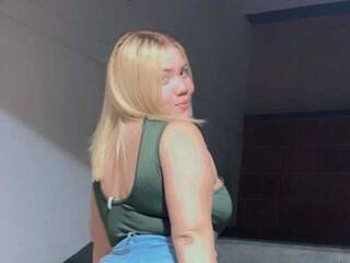 Erotisk videochatt MiaAllyson