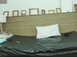 Erotisk videochatt MiaAndTony