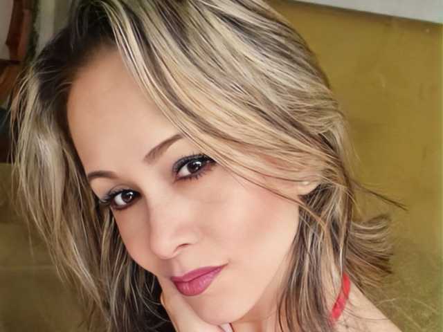 Foto av profilen miasirenlive