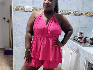 Erotisk videochatt MikaelaTaylor