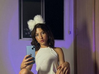 Erotisk videochatt Littlegoddessx