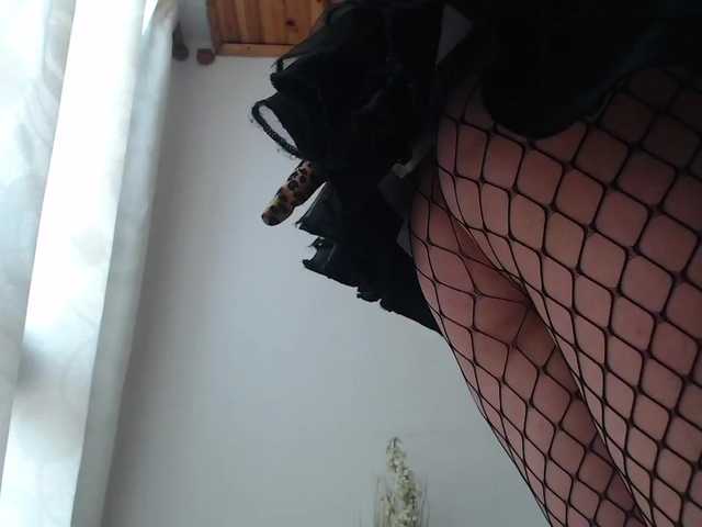 Foton mollyhank happy hallowen my sweet's boys, welcome an get fun with me #spit #blowjob #twerking #bigass #squir : 113 take clothes off and fingering pussy
